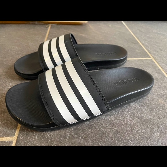 Adidas comfort slides - Picture 1 of 4